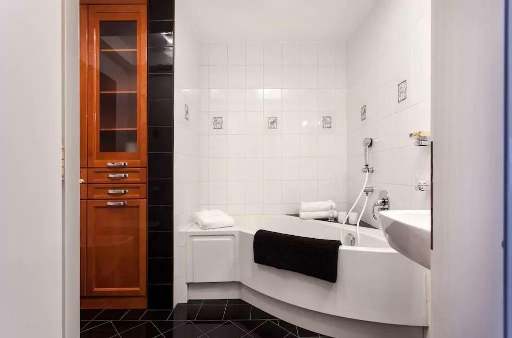 Appartement Center Marvel à Ljubljana Extérieur photo